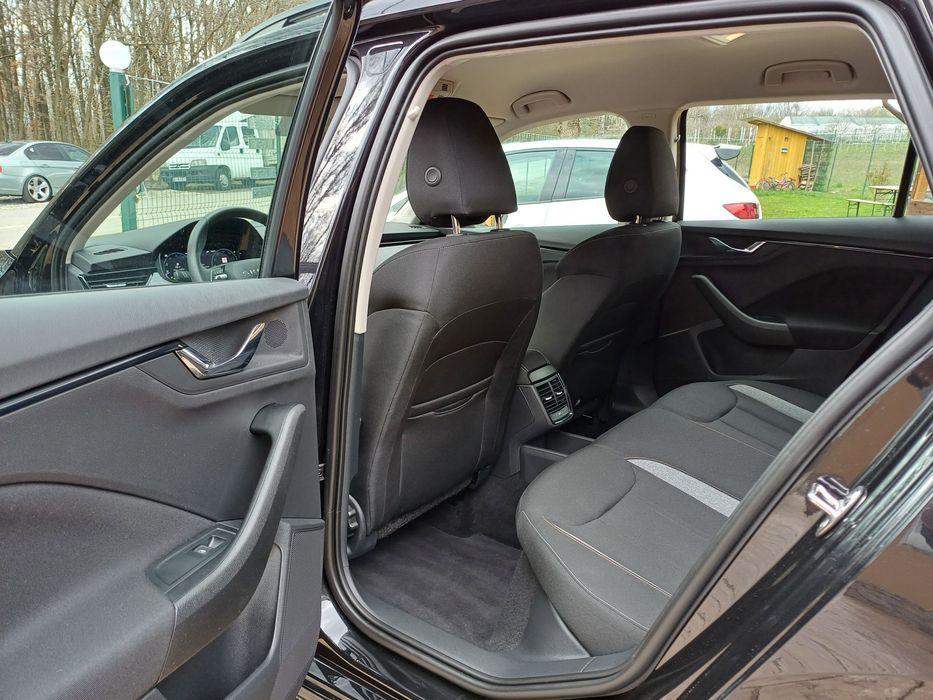 Skoda Kamiq, 1.5 TSI, 150 CP, DSG, Cockpit, impecabila