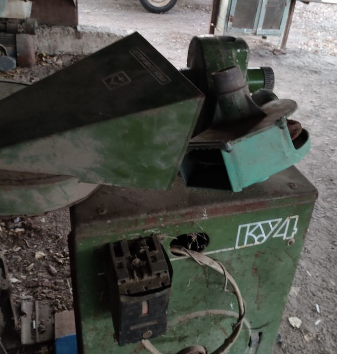 КУ-4 кормоизмельчитель универсальный