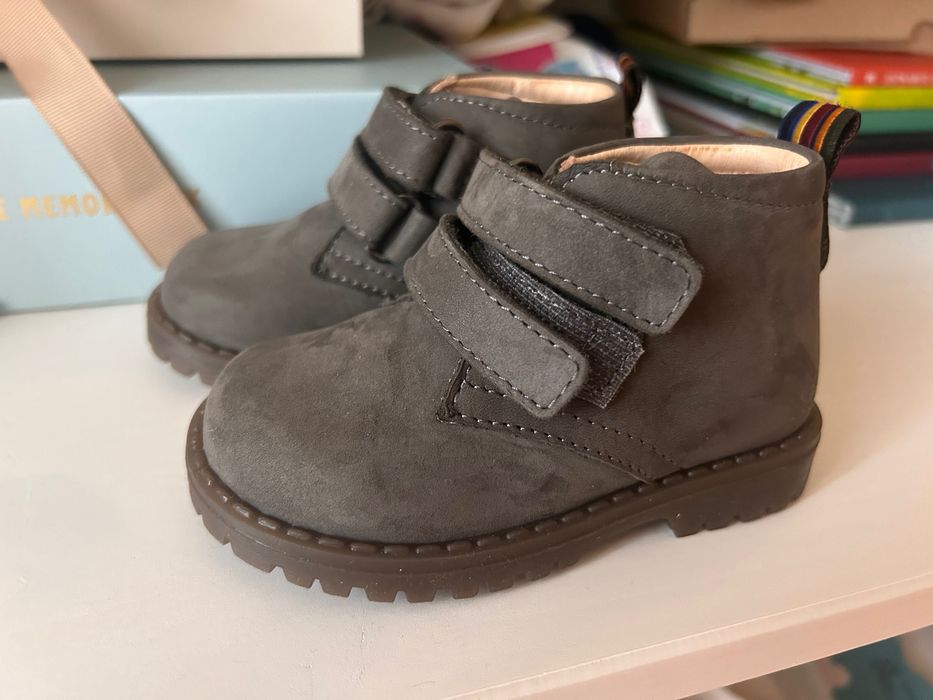 Детски боти Walkey