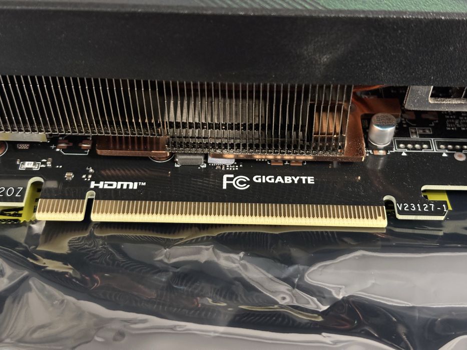 RTX 4070 SUPER GAMING OC 12G *ИЗПОЛЗВАНА 9 МЕСЕЦА* С ГАРАНЦИЯ