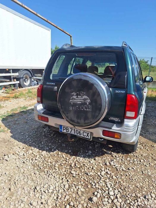 Джипа е в перфектно техническо състояние външи забележки без гнило