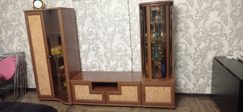 Сервант в гостиную