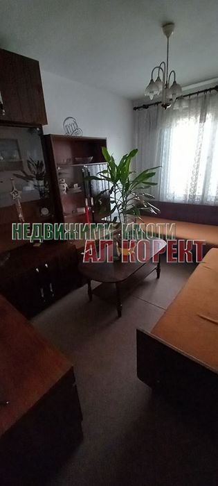 Дава се под наем Тристаен апартамент в Варна, Център - 87 кв.м за 357 € - Снимка #2