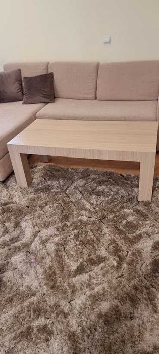 Продавам Трапезнз маса