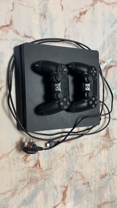 Playstation 4 slim | +2 геймпада | + 12 игр | есть PSN