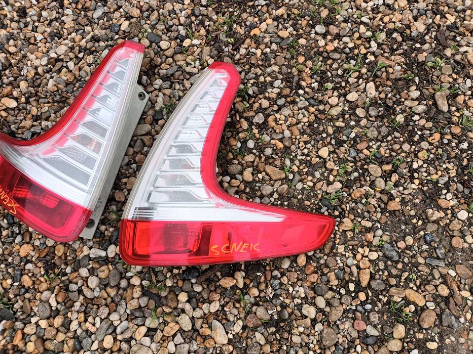 ляв и десен стоп за рено гранд сценик 09- 13 RENAULT CRAND SCENIC III