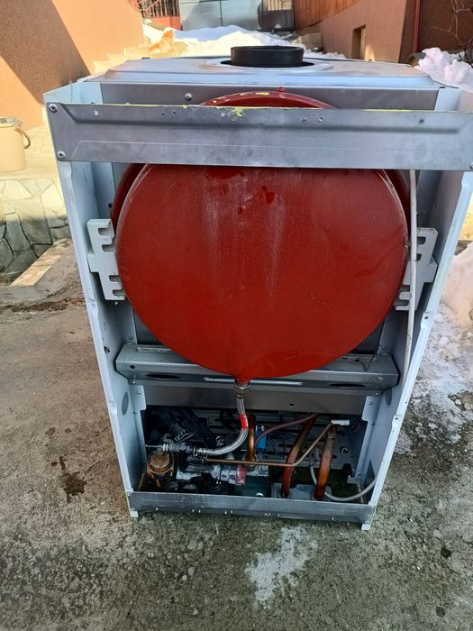 Vând  Centrala defecta