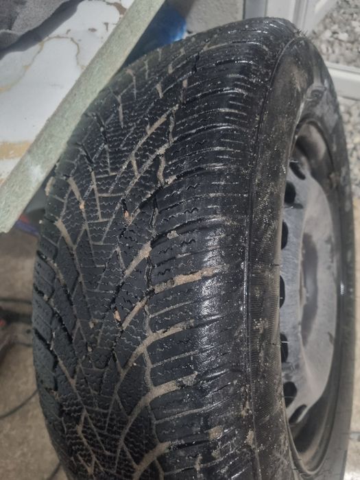 Продам диски с шинами от Ауди с4