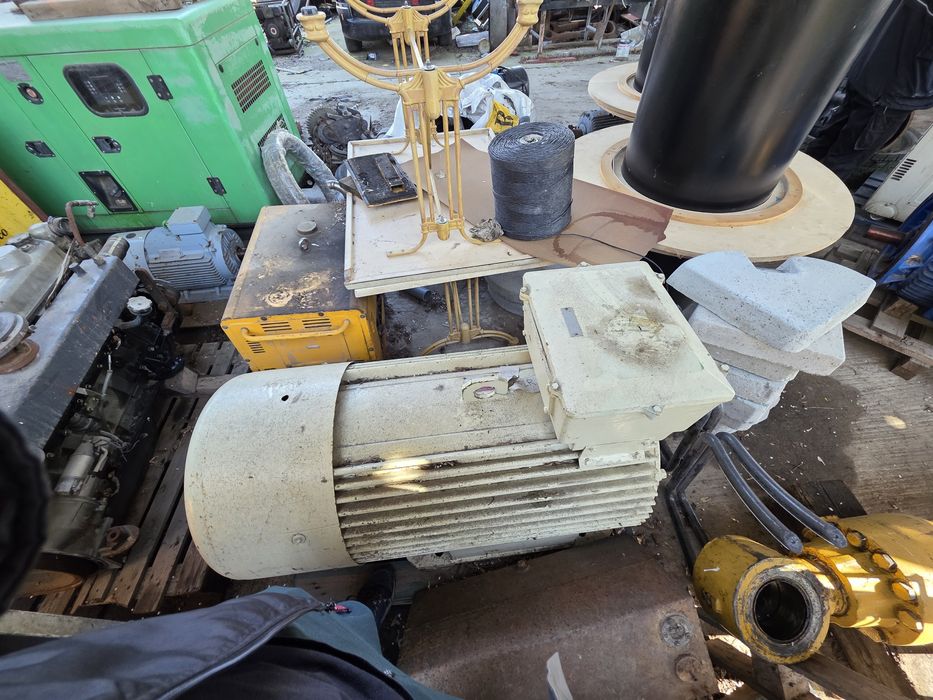 Motor Brook  Crompton 200kw