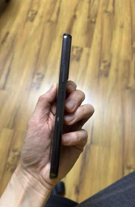 Продам Samsung S22