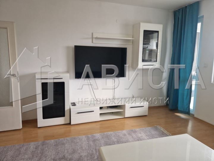 Дава се под наем Двустаен апартамент в София, Лозенец - 73 кв.м за 800 € - Снимка #2