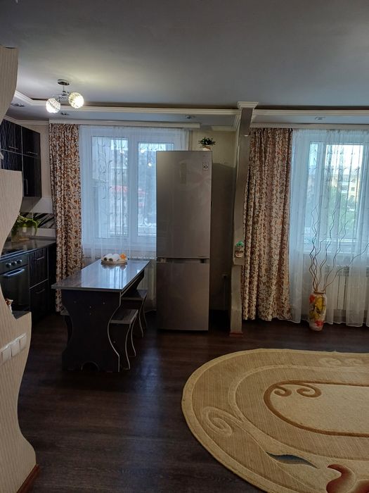 Сдам 2-комн. квартиру в центре. ПОСУТОЧНО.