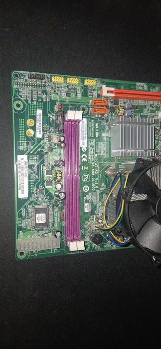 Placa de baza Socket 775 + Procesor Intel Pentium Dual-Core E5200 2.50Ghz