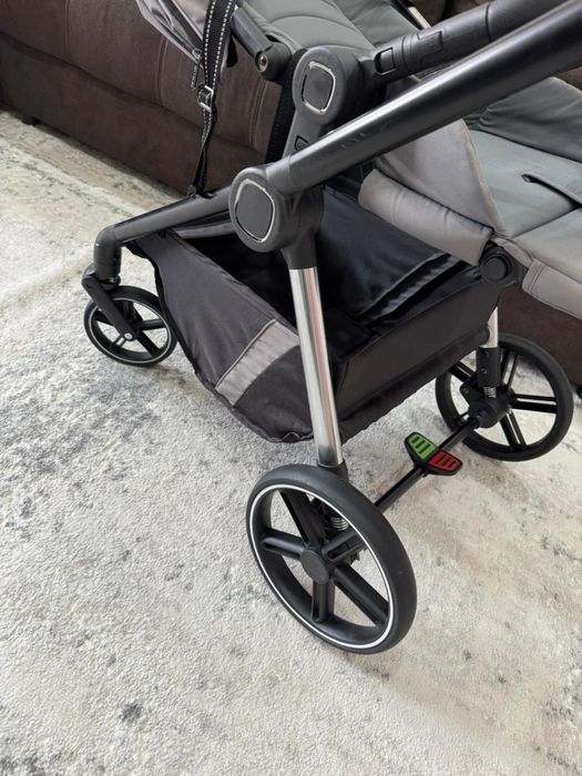 Продам детскую коляску