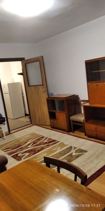 De închiriat apartament cu o camera