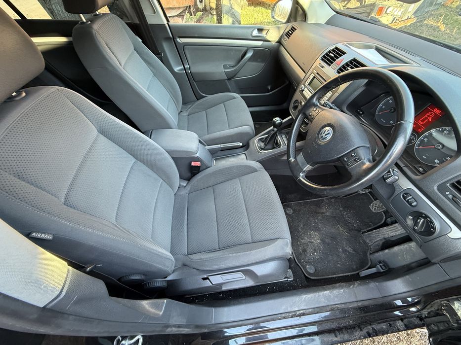 VW Golf 5 1.6FSI на части