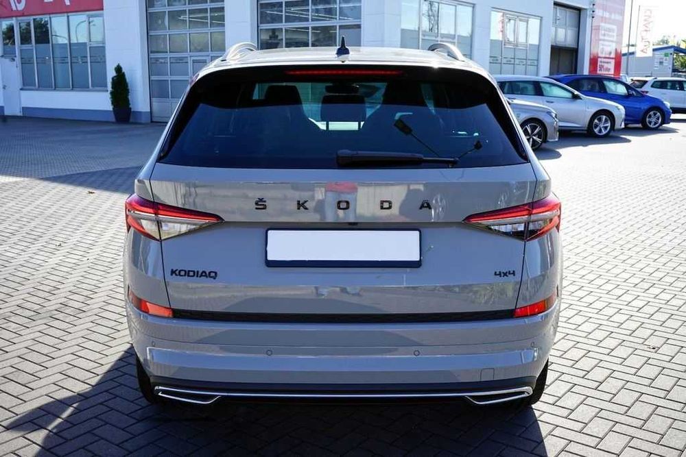 Emblema mare SKODA Rapid Kamiq Karoq Kodiaq Octavia Fabia Superb 4x4