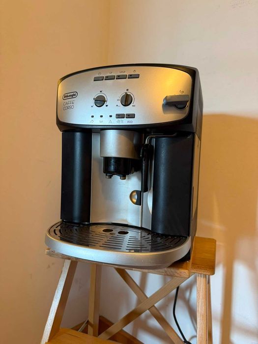 Espressor automat De'Longhi Caffe Corso - recent servisat