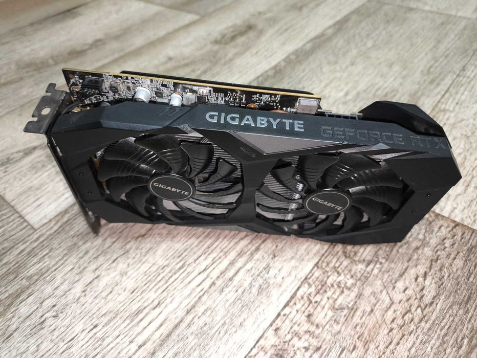 Продам видеокарту RTX 2060