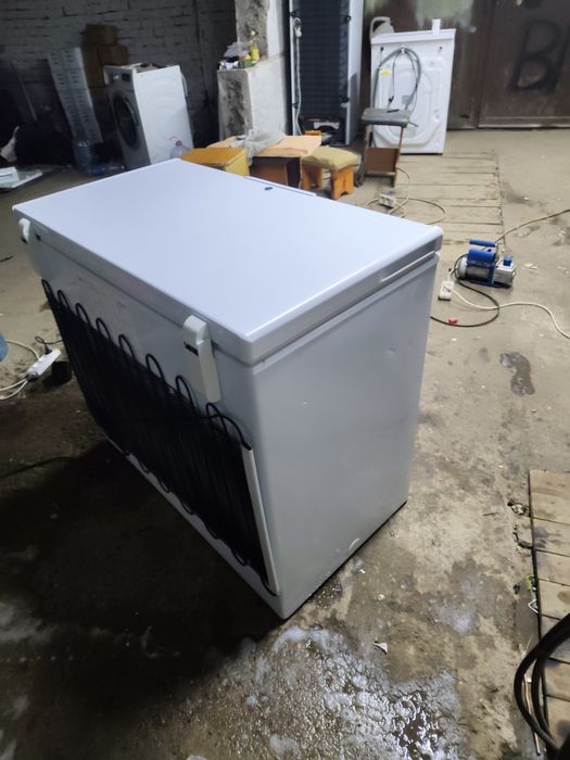 Продам морозильник Haier