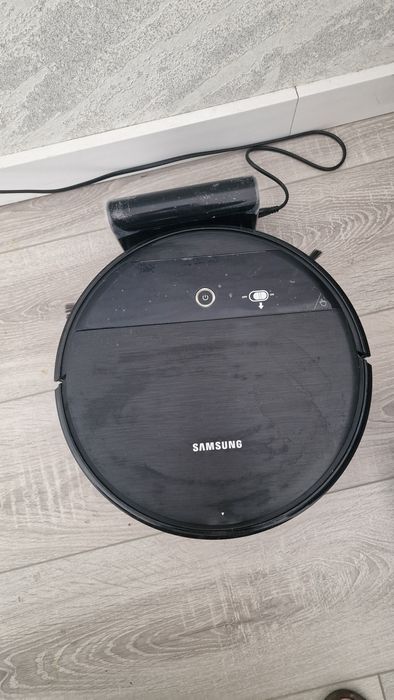 Робот -пылесос SAMSUNG