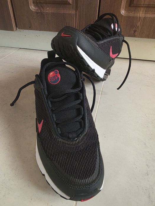 Маратонки Nike Air Max Pulse