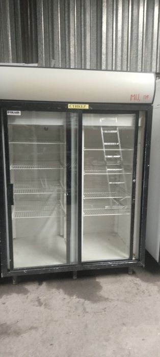 Холодильный шкаф