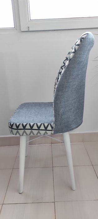 Vând set două scaune noi elegante