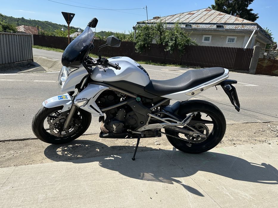 Kawasaki ER6N are si carte RAR