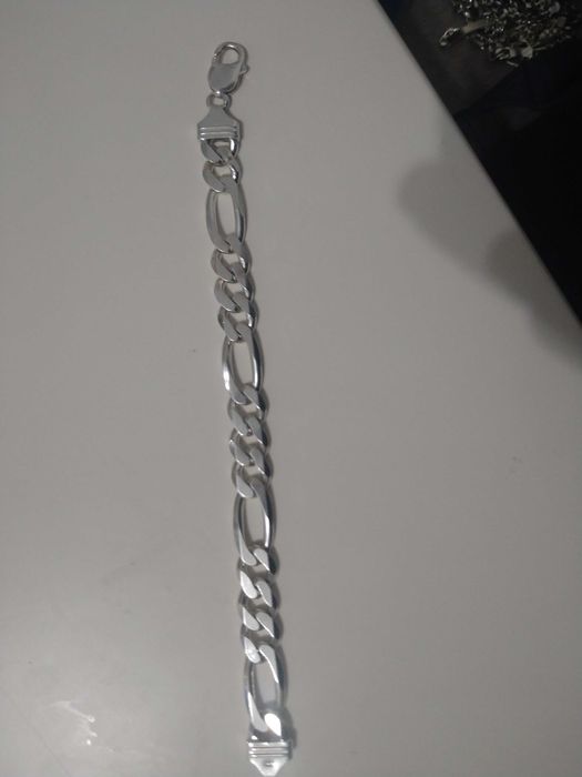 Сребърна гривна 925 проба37.15 гр 21 см дължина 11 мм ширина 6 лв гр.