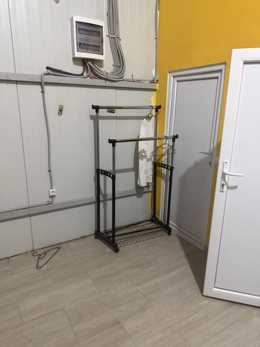 Bancute, panouri de orative, bare umerase