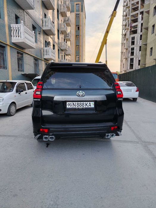 2023 -йил Toyota Land Cruiser Prado 2.7L E