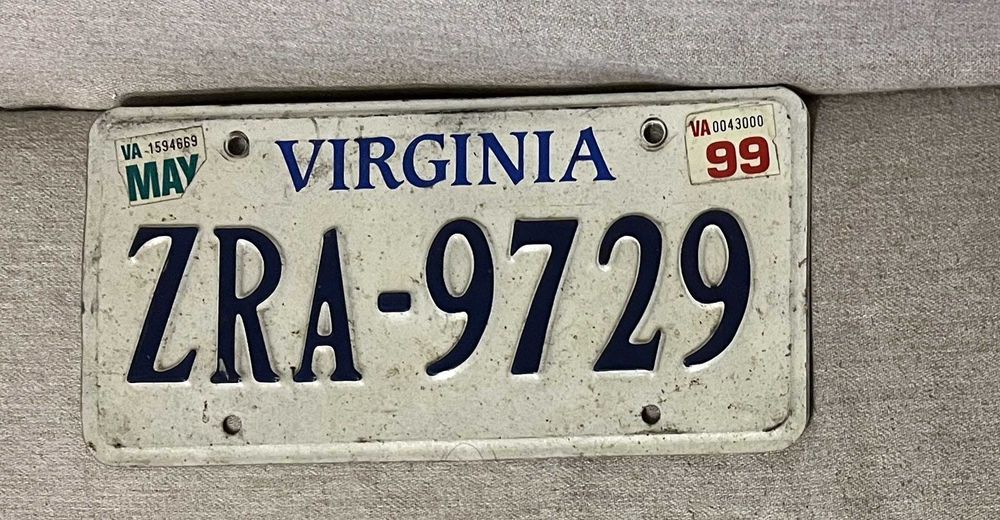 Set 2 numere originale SUA Virginia ZRA 9729 1999
