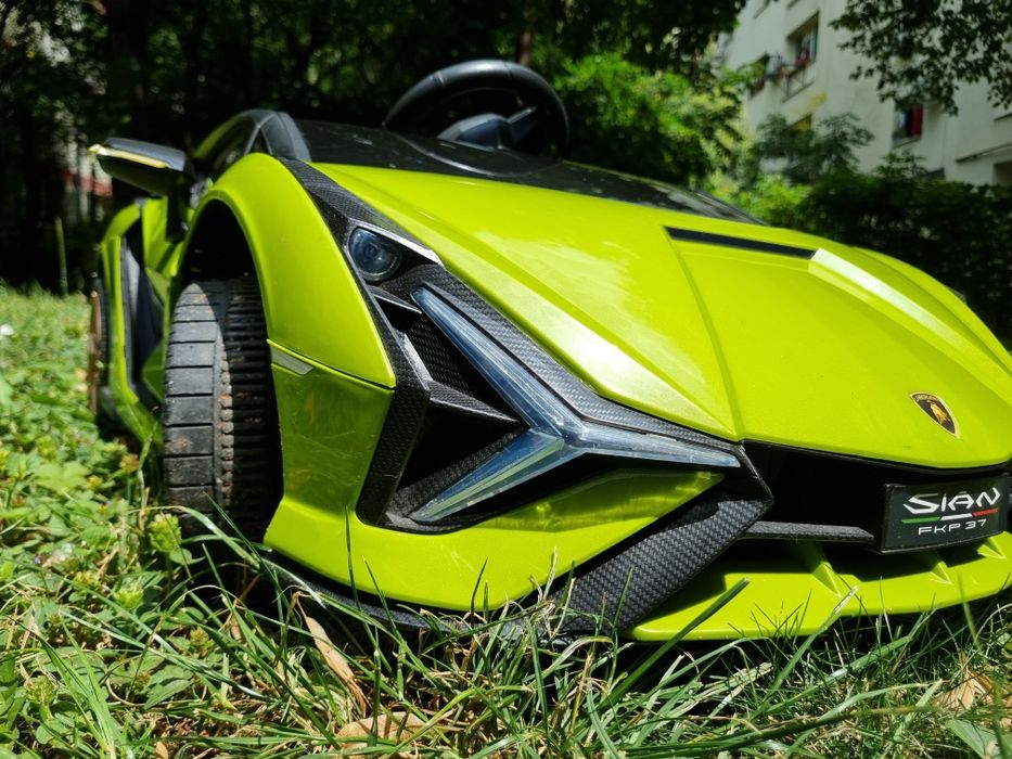 Masinuta electrica pentru copii Lamborghini Sian verde