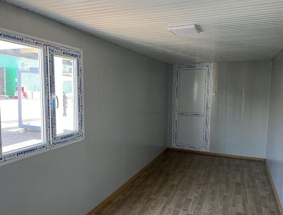 Container containere