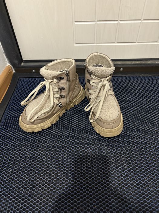 Зимние ботинки 34размера для девочек