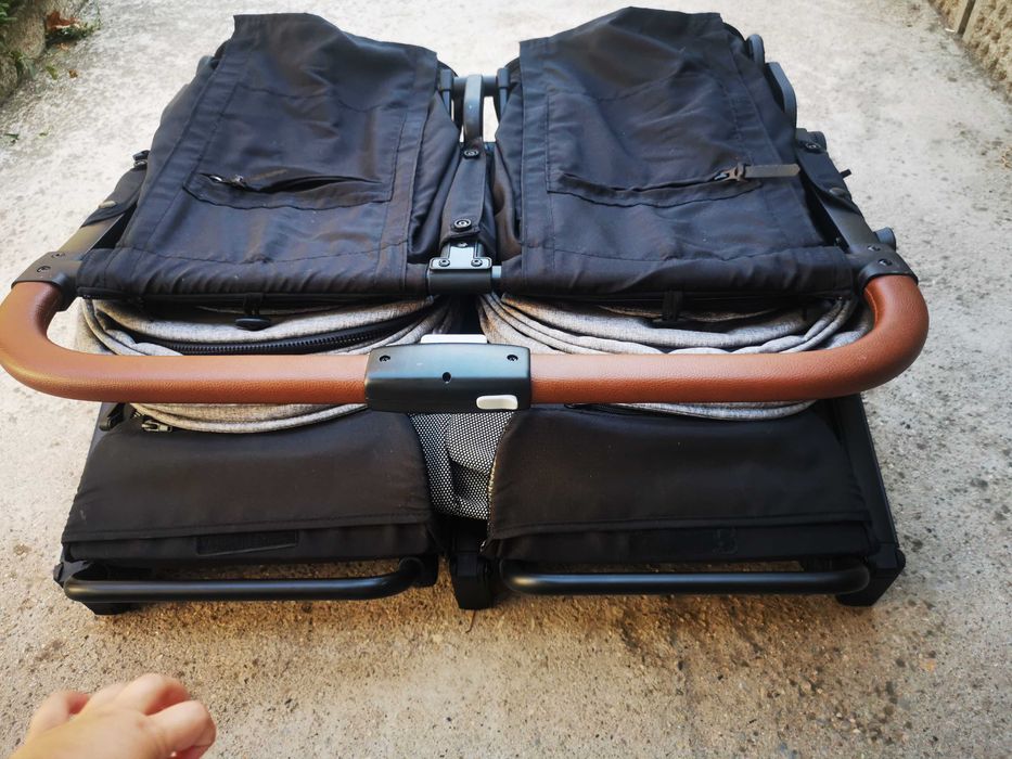 Количка за близнаци и породени деца