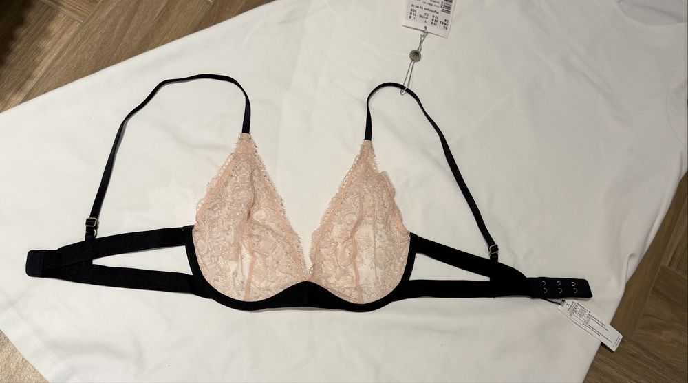 Бюстие Triumph 70В