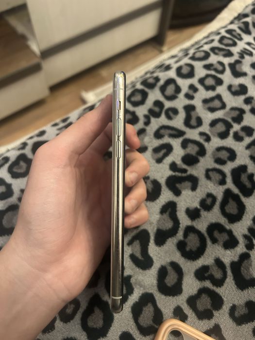 Обменяю айфон 11 Pro Max