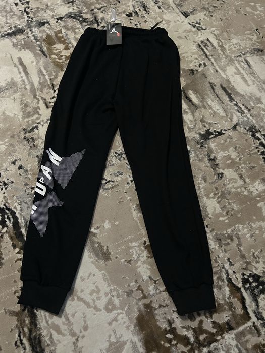 Vand pantaloni jordan noi