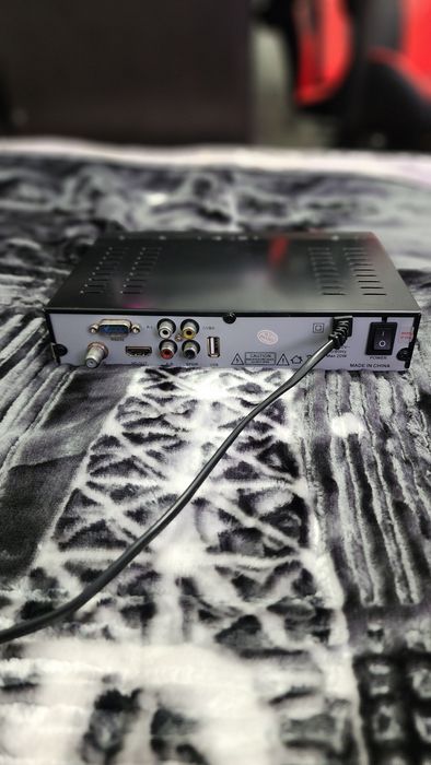 Продам коплект рабочий антенна и тюнер