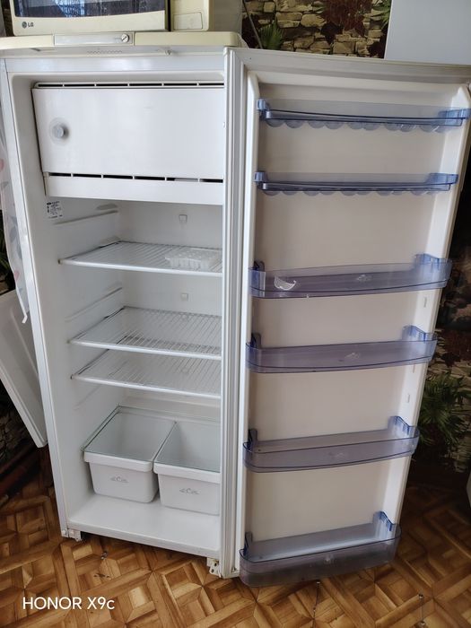 Продам холодильник Бирюса.