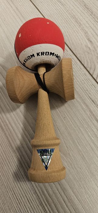 Kendama Krom cu ambalaj original