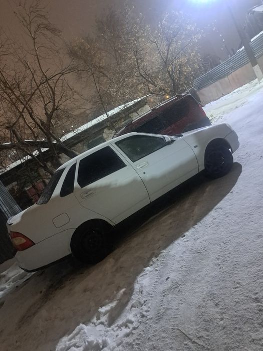 Продам   Priora:2011