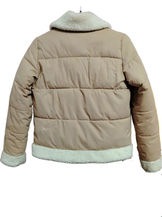 Kalta kurtka ayollar uchun