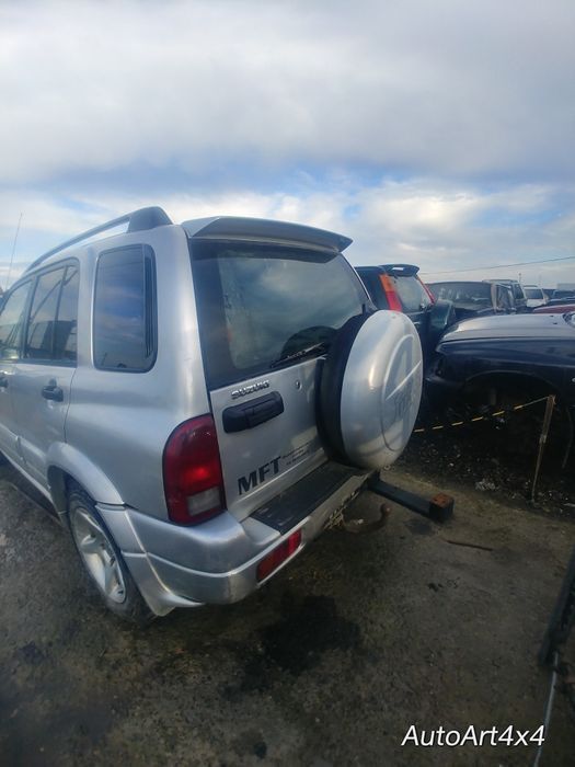 Dezmembrez SuzukiGrandVitara2.0hdi/2.0d/2,5v6