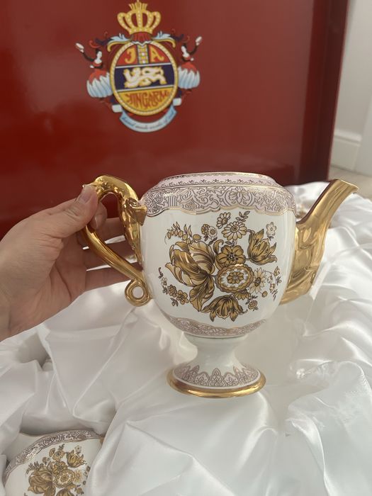 Красивый чайный сервис