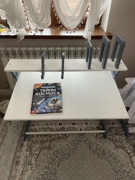 Школный стол для сладших классов