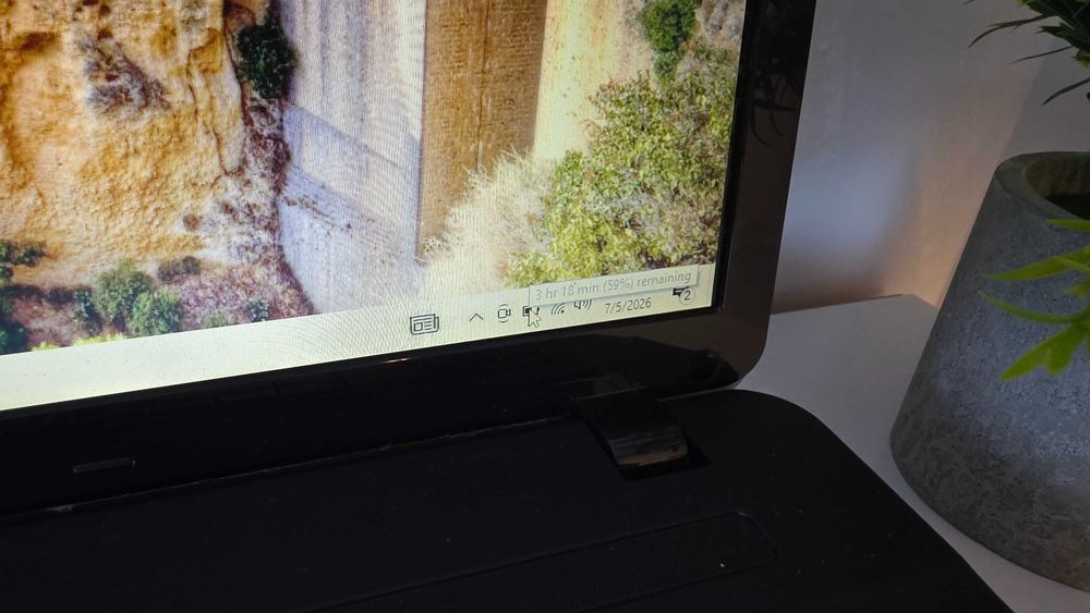 Laptop Packard Bell Easy Note LE69KB