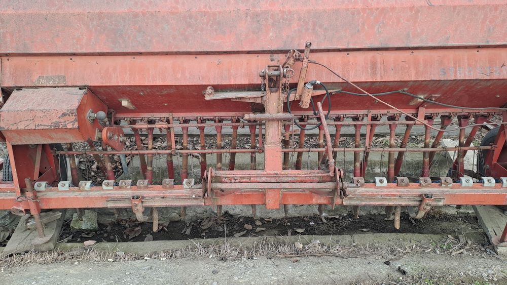 Semănătoare paioase de vânzarea
